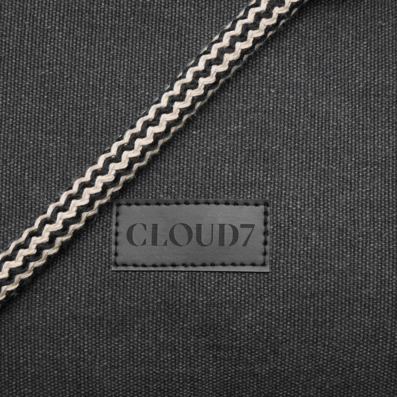 Legowisko podróżne Cloud7 Canvas Black — składane, z paskiem na ramię | ventisei&Co.