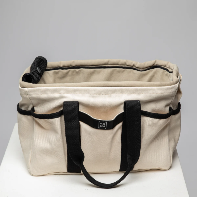 2.8 Diane Torba Whiteoff 2.8 Design for Dogs | ventisei&Co.