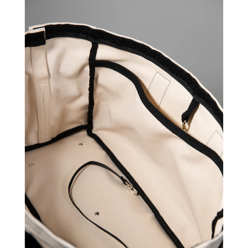 2.8 Diane Torba Whiteoff 2.8 Design for Dogs | ventisei&Co.