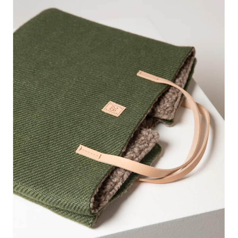 2.8 Steve Dog Travel Mat Jute Sage 2.8 Design for Dogs | ventisei&Co.