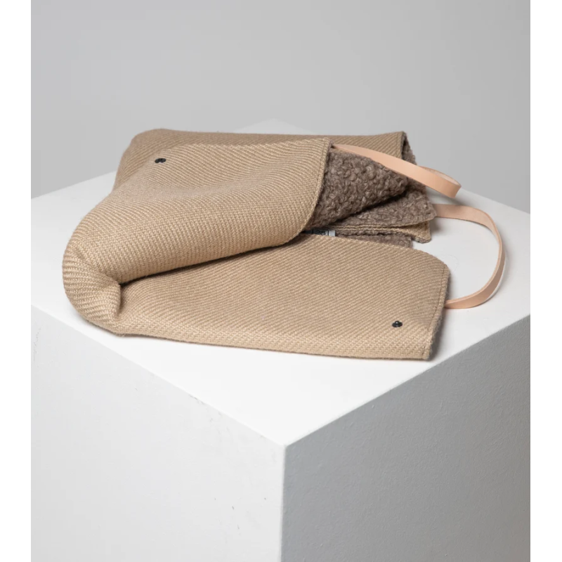 2.8 Steve Dog Travel Mat Jute Ecru 2.8 Design for Dogs | ventisei&Co.