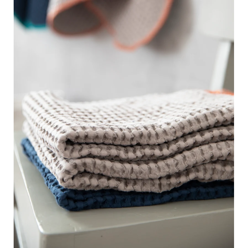Ręcznik Sally Grey 2.8 Design for Dogs — bawełna honeycomb | ventisei&Co.