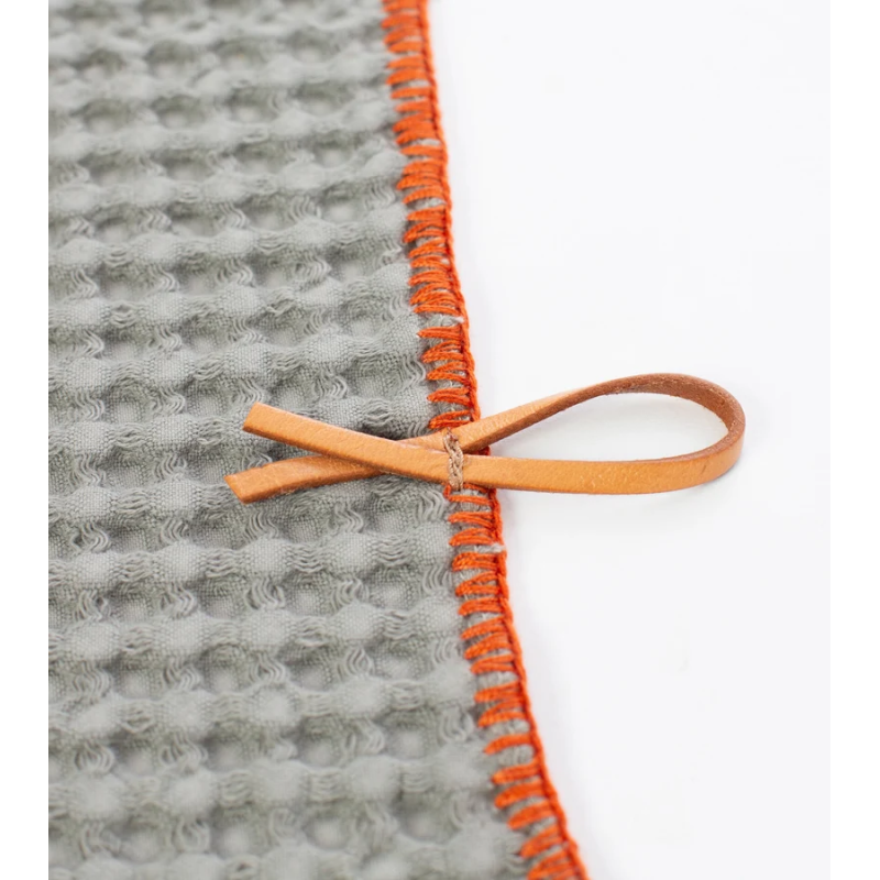 Ręcznik Sally Grey 2.8 Design for Dogs — bawełna honeycomb | ventisei&Co.